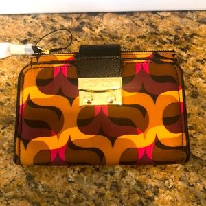 Brand new Vera Bradley wallet in retro pattern